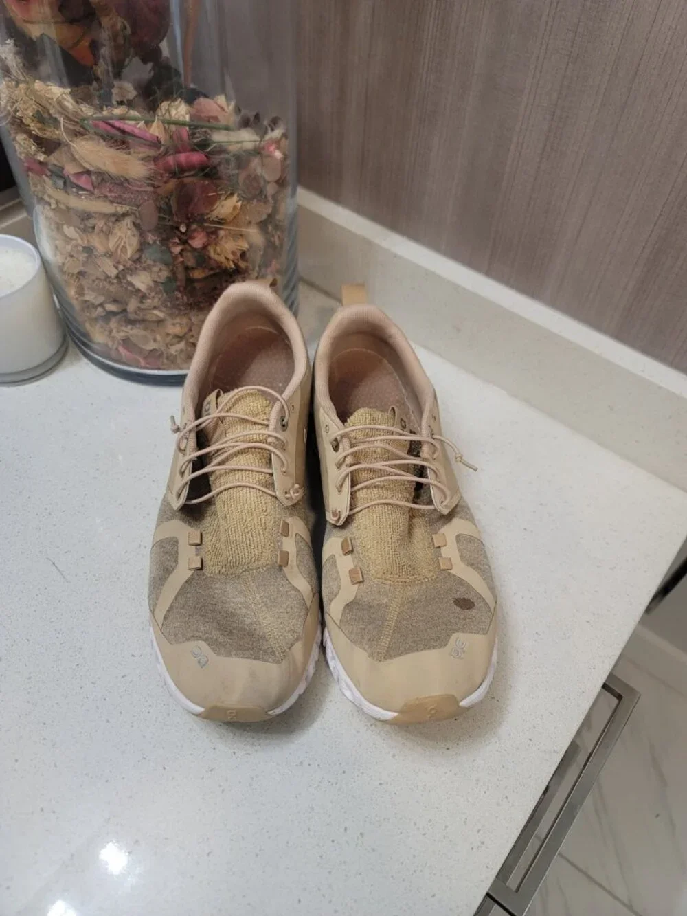 On Cloud Cloud 6 Terry Beige Size Men 9.5